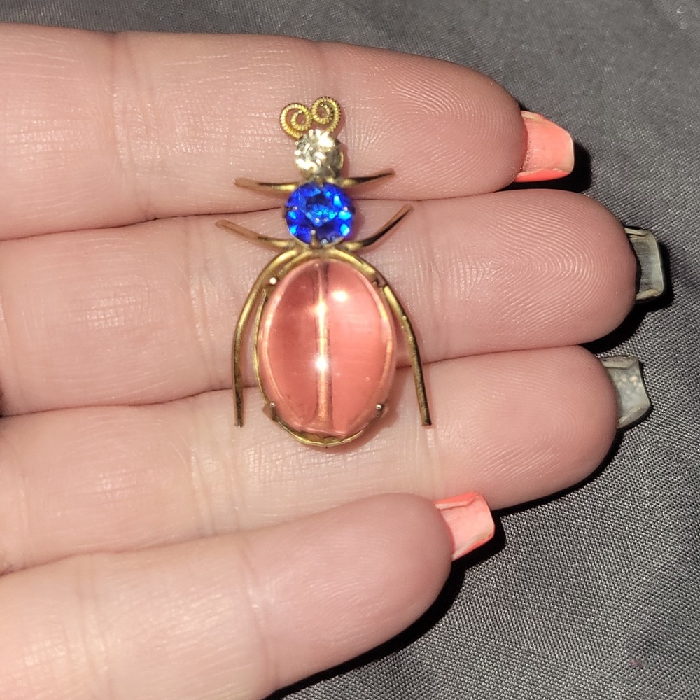 Vintage Goldtone Jelly Belly Bug Brooch Spider Fly Pink Blue Clear